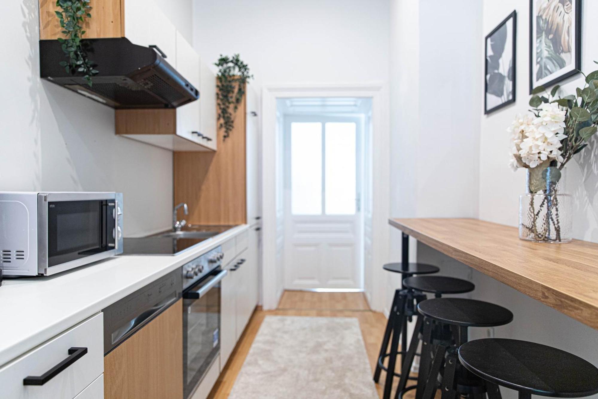 Spacious Apartment, 3 Min To U1 Reumannplatz เวียนนา ภายนอก รูปภาพ